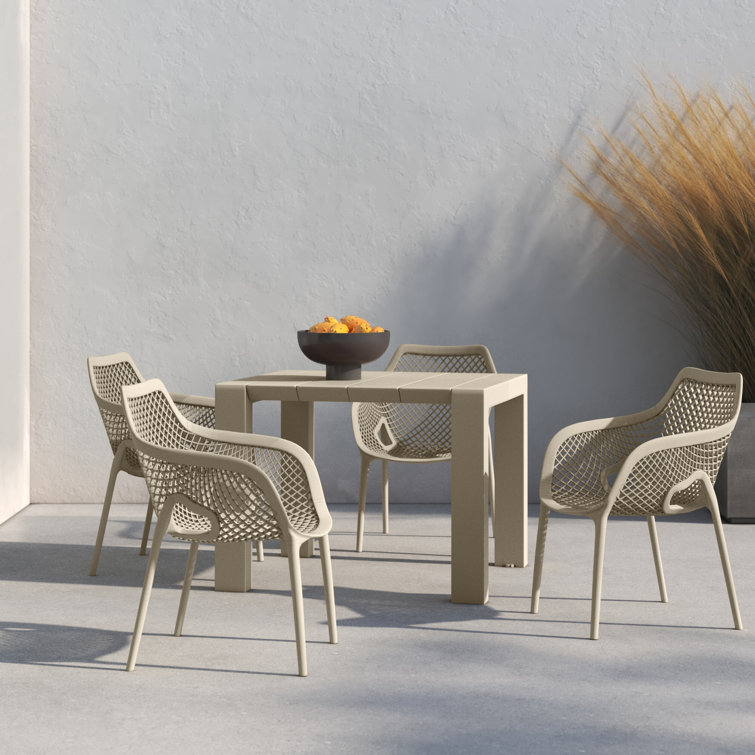 Asherton Square 4 - Person Outdoor Dining Set