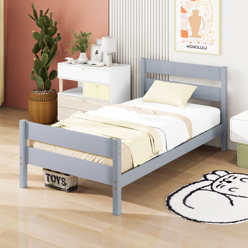 Structure de lit simple avec tête et pied de lit, lit plateforme en bois, sommier à lattes en bois, gris