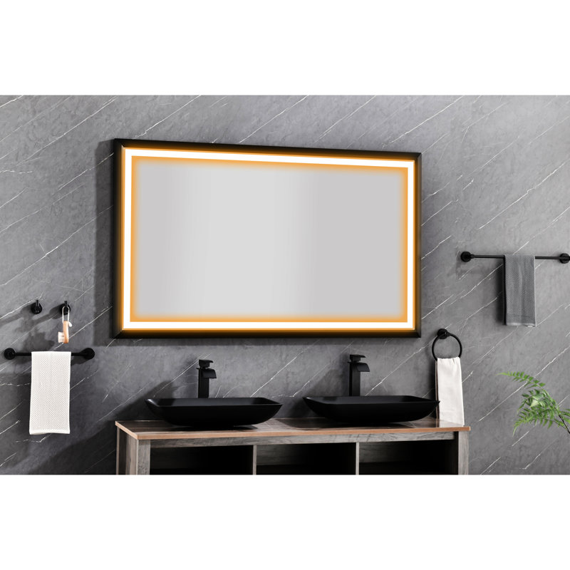 Grand miroir mural rectangulaire de salle de bain