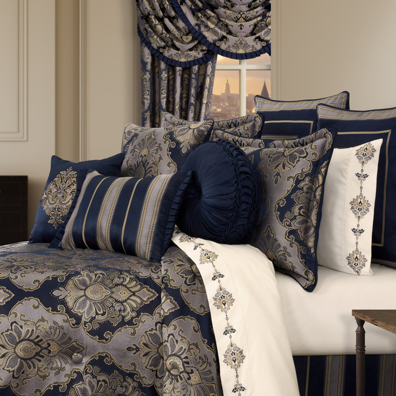 Coussin décoratif carré Bradley, Carré 18 po, Bleu marine damassé 1
