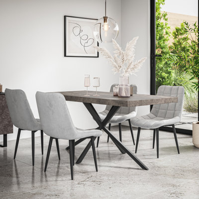 Akaalbir 6 - Person Dining Set