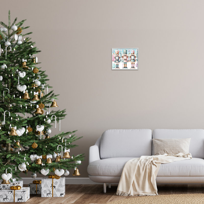 «Pastel Nutcracker Trio», estampe numérique encadrée par Nicole DeCamp, H 11 po x l 14 po, Estampe numérique Farmhouse
