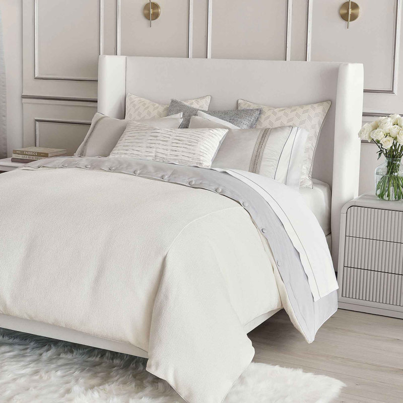 Tilda Chenille Button-Tufted Comforter, Daybed Comforter