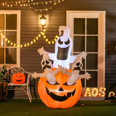 Citrouille gonflable Jack-O-Lantern avec des fantômes