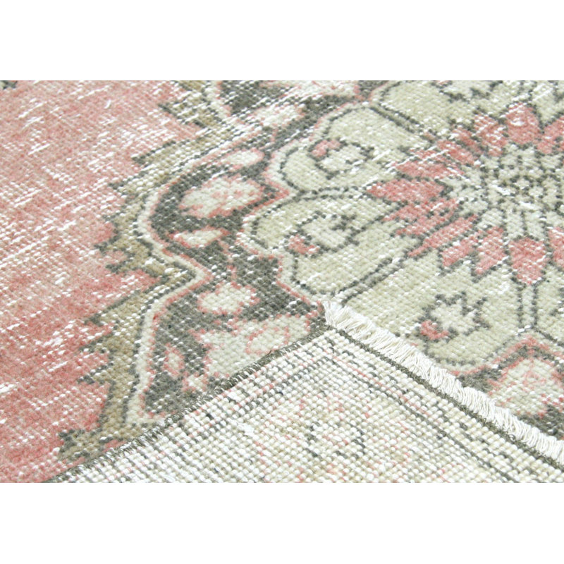 Tapis de couloir unique en laine noué à la main des années 1960 de 4 pi 3 po x 11 pi 11 po en rouge / ivoire / brun