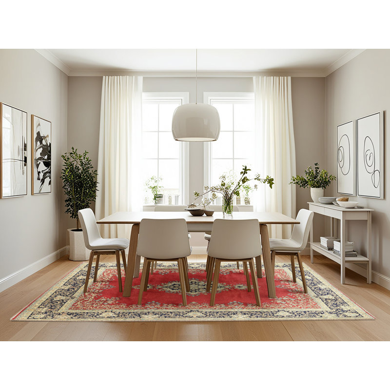 Missy Oriental Indoor Rug, Rectangle 7' x 10'