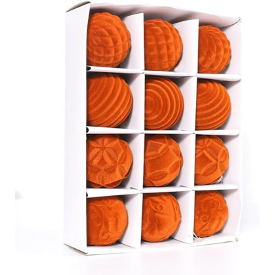 Ensemble de 12 boules de Noël décoratives en velours de 2,4 pouces avec boules suspendues pour arbre de Noël 4 styles de boules décoratives en plastique pour les fournitures de décoration de fête de mariage