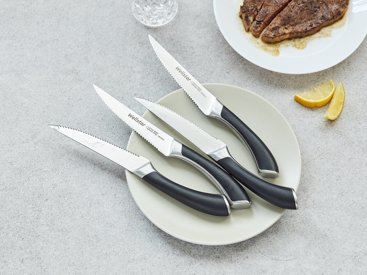 Shop ZWILLING J.A. Henckels 4-Piece Stainless Steel Serrated Mignon Steak  Knife Set