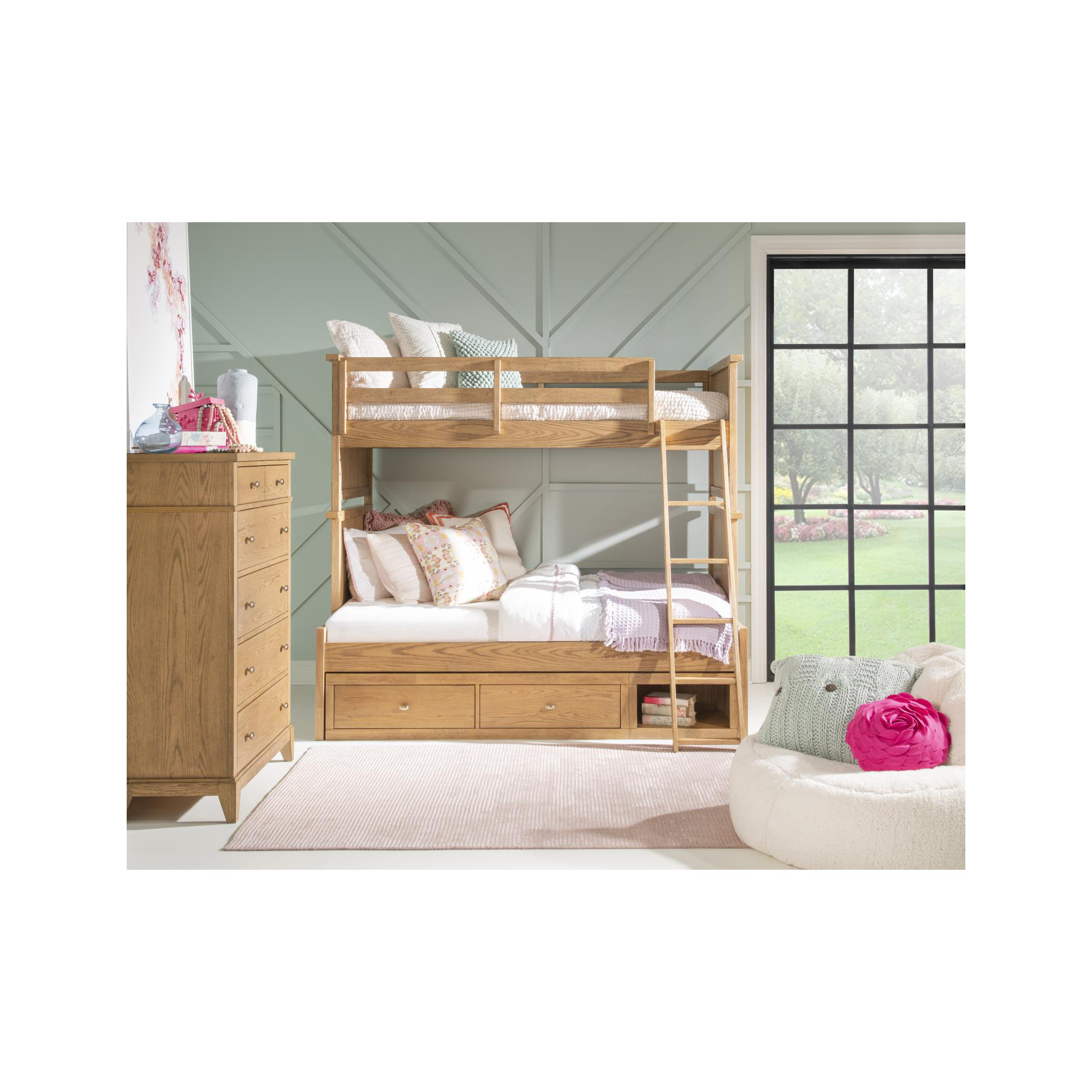 Today's Traditions Drawer Chest (5 Drawers), Tan