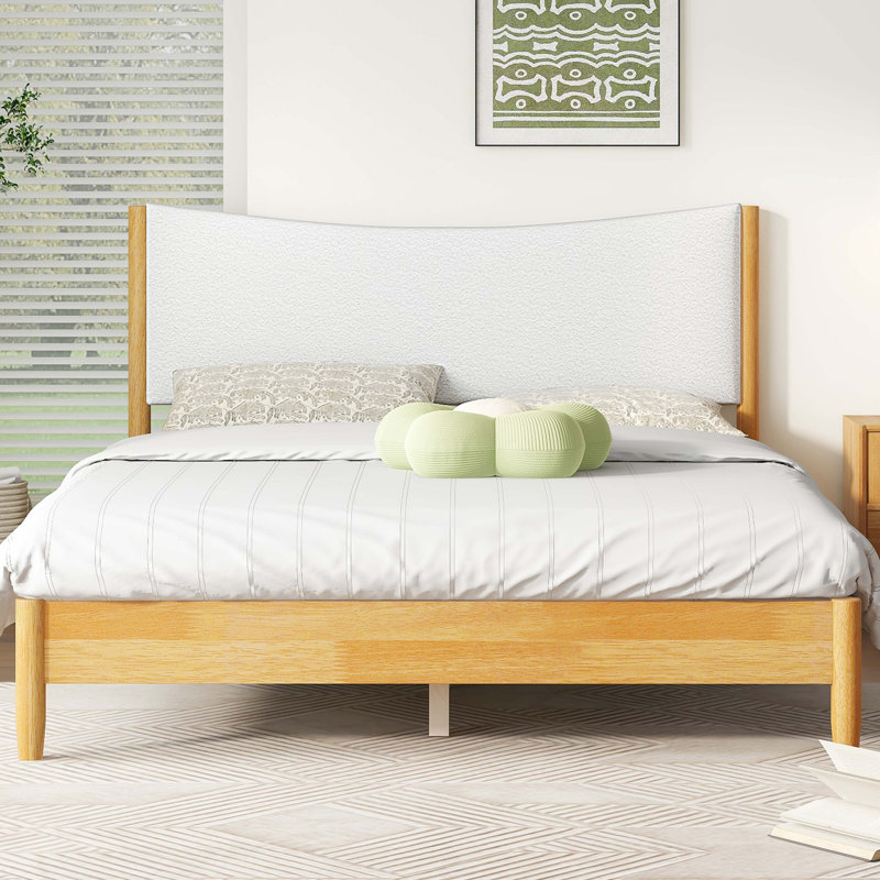 Grand lit en bois d'hévéa massif avec tête de lit tapissier Boucle, rehaussé de pieds de soutien, blanc hêtre
