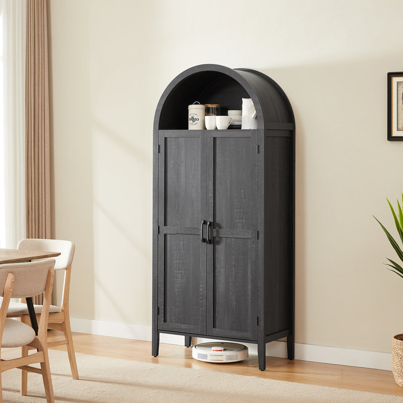Armoire de garde-manger de 71 pouces de hauteur avec portes et tablettes, Noir
