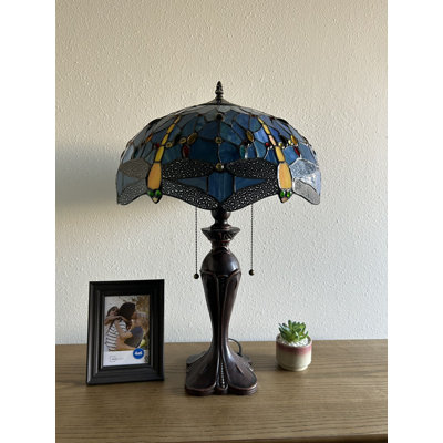 Lampe de table Gloriann Tiffany, libellule en verre coloré, ampoules à DEL incluses, interrupteurs à chaînette: l 16 po x P 16 po x H 24 po