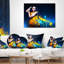 Coussin décoratif à imprimé de femme sexy en longues robes jaunes