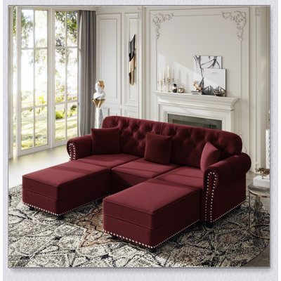 Canapé Chesterfield moderne du milieu du siècle, recouvert de velours de 210 cm (82,6 pouces), orné de clous décoratifs, d'accoudoirs arrondis et de capitonnage à boutons. Comprend 3 coussins.