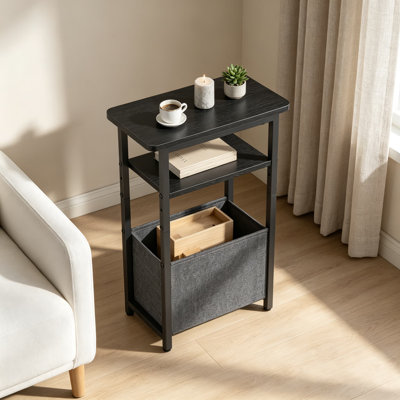Table d'appoint étroite avec panier en tissu, table de bout mince pour les petits espaces, table de chevet ouverte à deux niveaux pour la chambre à coucher, le salon et le bureau