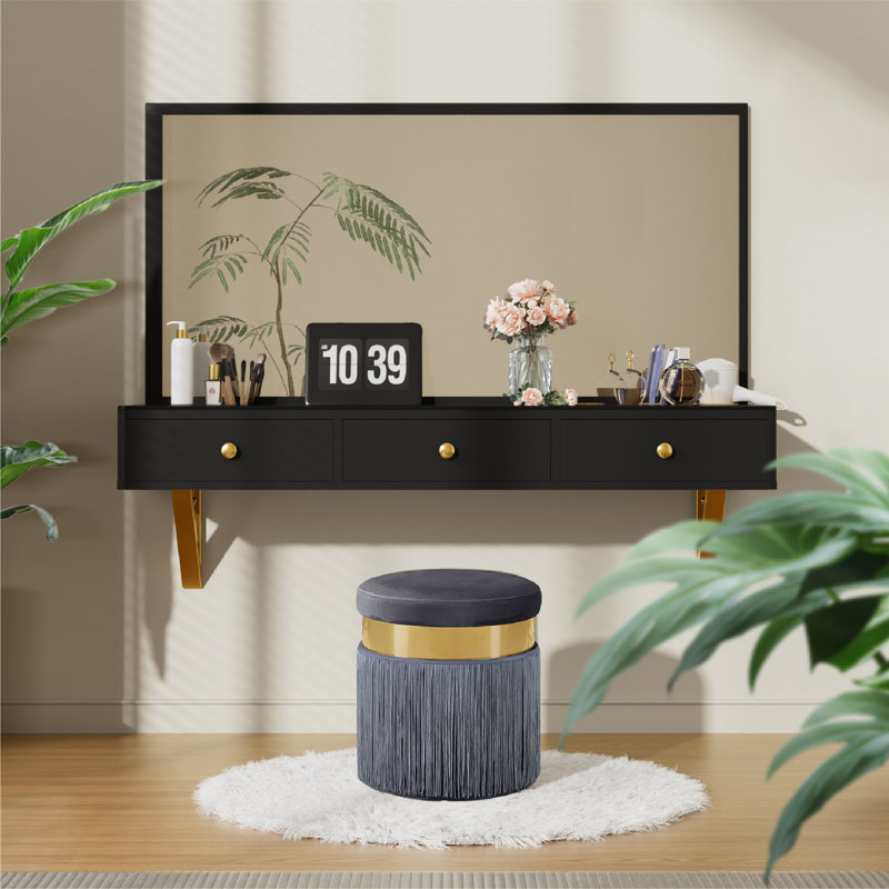Latyia Vanity