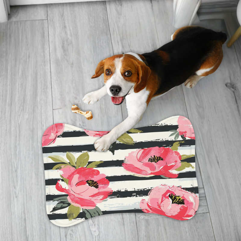 Tapis à motif floral - 1 pièce, 18"