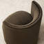 Chaises d'appoint tonneau en velours avec roulettes-406038455