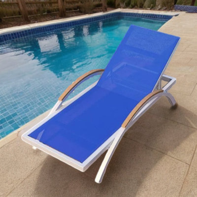 Labrusca Outdoor Chaise Lounge