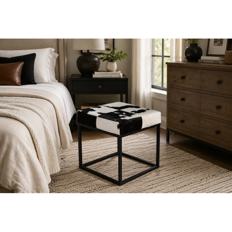 Tabouret ottoman d'appoint moderne, recouvert de cuir de vache, avec structure en métal noir, Noir