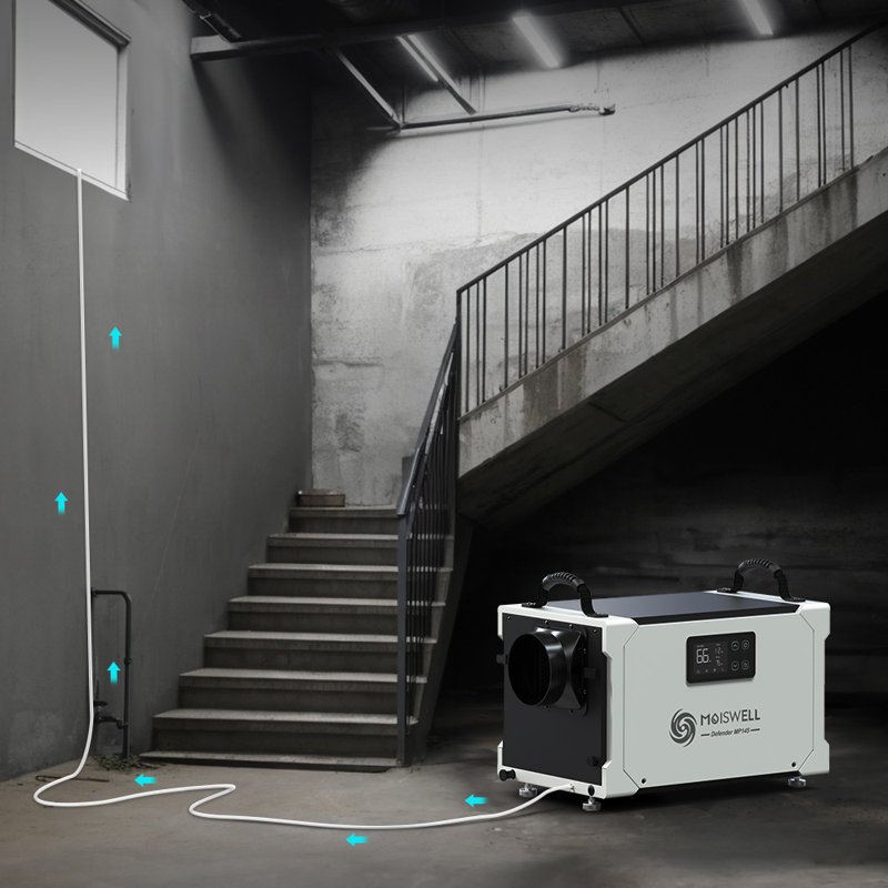 Déshumidificateur compact pour 145 litres d'eau avec pompe et drain continu 145 chopines Energy Star pour les pièces jusqu'à 6000 cu. pi.