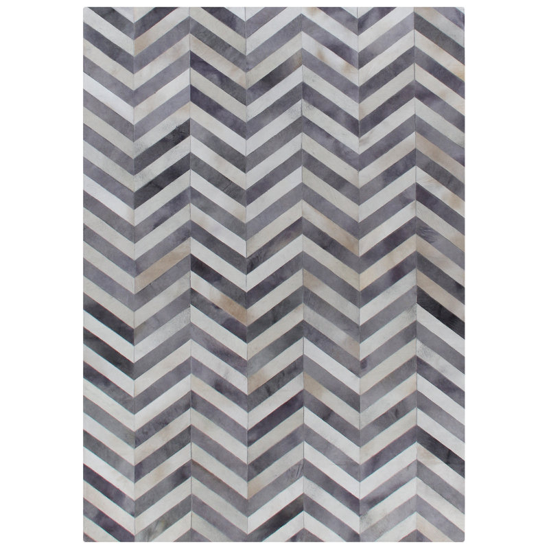 Natural Hide Cowhide Chevron Area Rug, Rectangle 5' x 8'