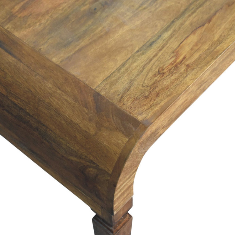 Table basse à cadre courbé