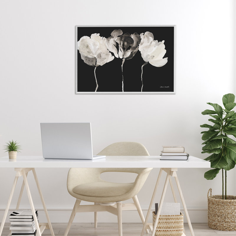 Trio de lumière sur giclée encadrée noire, design par Lanie Loreth, H 16 po x l 24 po, Giclée encadrée blanc bord de mer