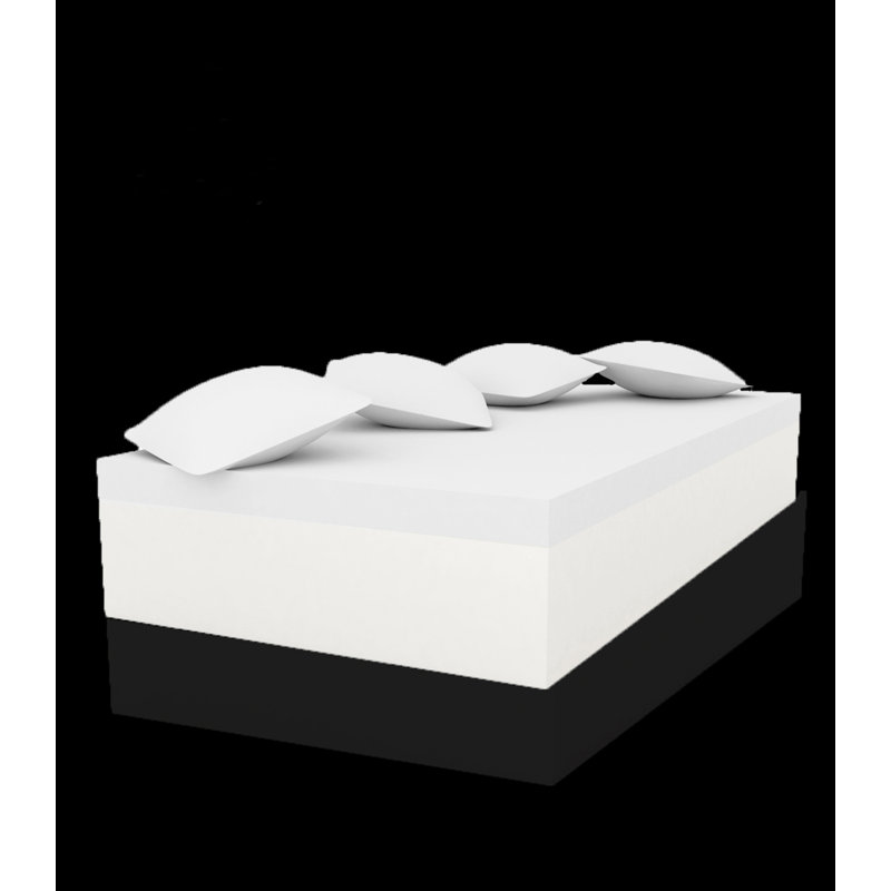 Chill Bed - 4 Pillows - 90.5" X 47.25" - White LED - Ice