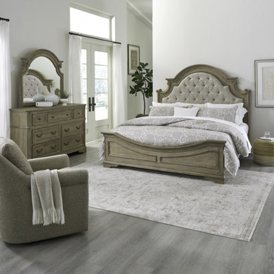 Ensemble de chambre à coucher grand lit, commode et miroir Colchester - brun