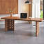 Bureau rectangulaire en bois massif brun clair