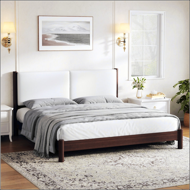 Lit plateforme en bois robuste avec tête de lit en similicuir, parfait pour les chambres à coucher modernes et scandinaves