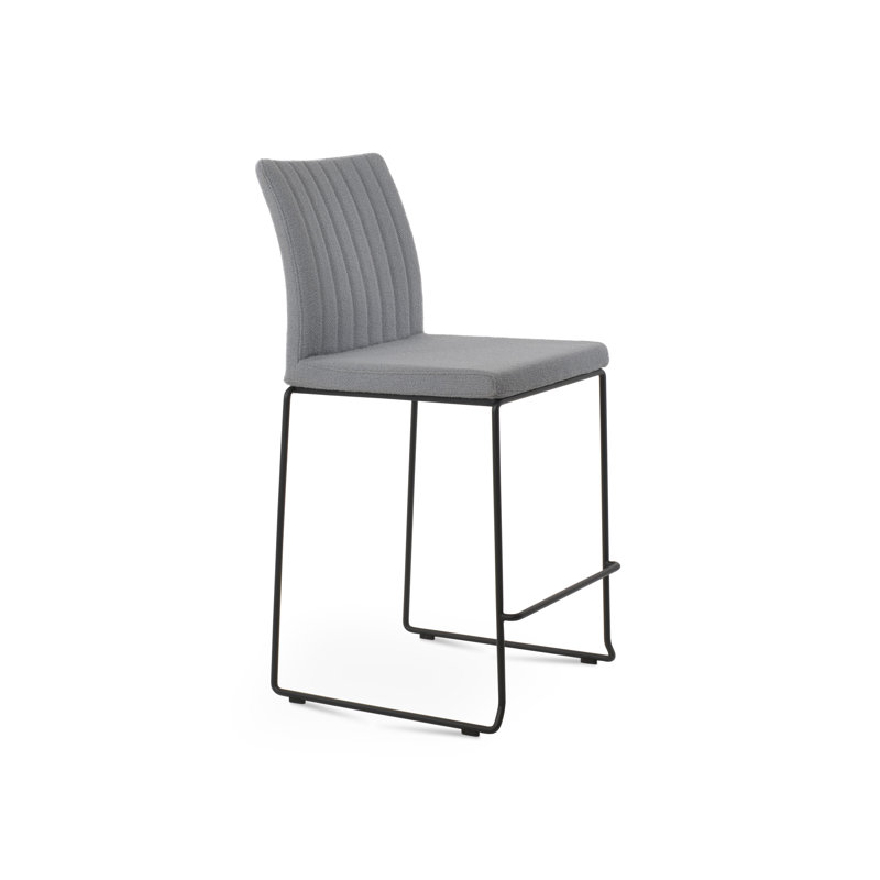Tabouret de bar et de comptoir empilable Zeyno, Noir, Tabouret de comptoir (siège d'une hauteur de 24 p