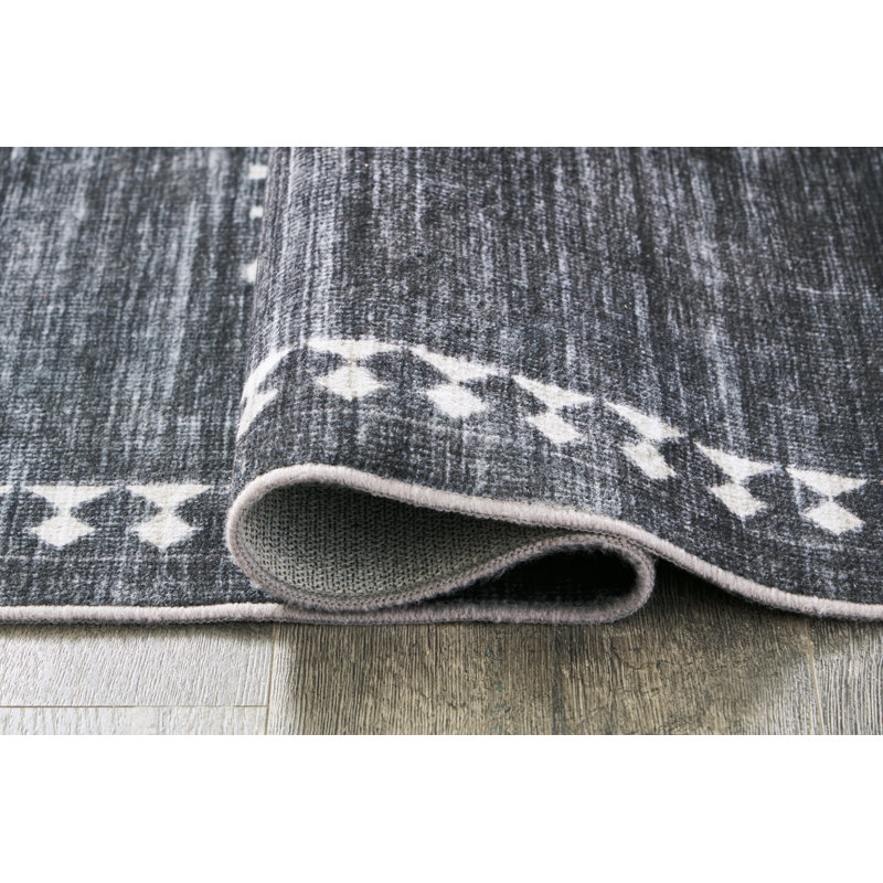Caniesha Washable Geometric Indoor Rug, Rectangle 5' x 7'