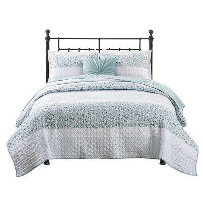 Seersucker Quilt With Throw Pillow - And Comfortable Bedding Gathered Fabric Decorative Included