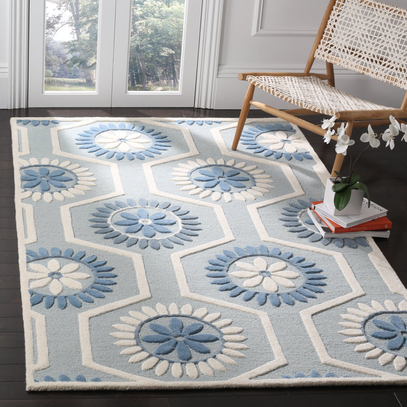 Cannen Hand Tufted Wool Floral Rug, Rectangle 6' x 9'