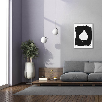 Toile épique «Nature by the Lake Leaves 3 Black» par Piper Rhue, art épique, 26 po x 34 po