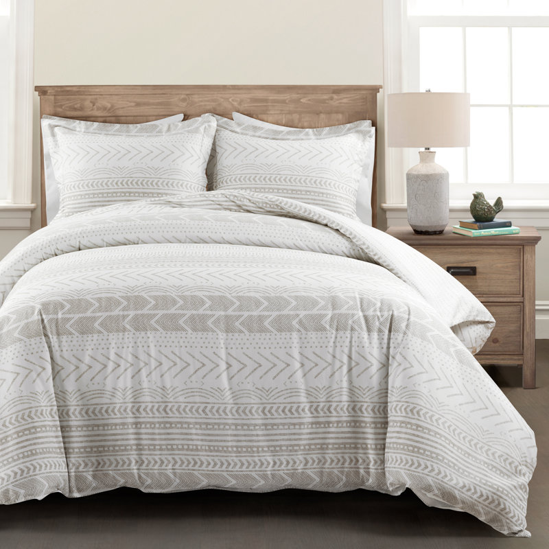 Lush Decor Hygge Geo Reversible Cotton Duvet Cover Set, Queen Duvet Cover + 2 Standard Shams, Taupe/White