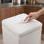 Cube de repose-pieds carré blanc en similicuir avec tabouret de rangement capitonné pour rangement dans le salon de la chambre à coucher
