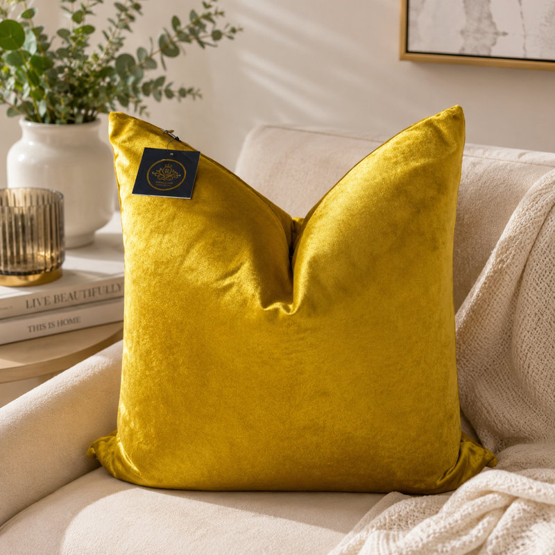 Housse de coussin en velours Golden Olive