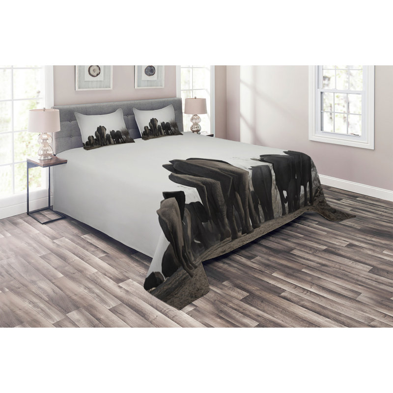 Elephant Eclectic Polyester Coverlet, King Bedspread + 2 Shams