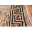 Petit tapis mongolien antique de couleur douce et neutre