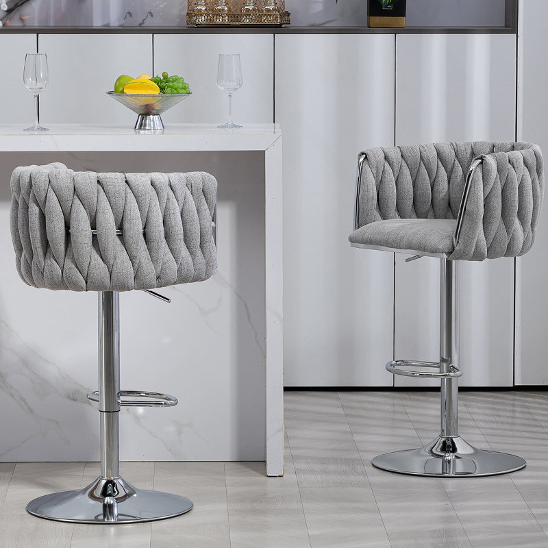 Ensemble de 2 tabourets de bar pivotants à 360 ° avec housse en tissu, chaises de bar réglables à hauteur de comptoir avec dossier et repose-pieds tissés, tabourets de bar chromés argentés pour îlot de cuisine, café, pub