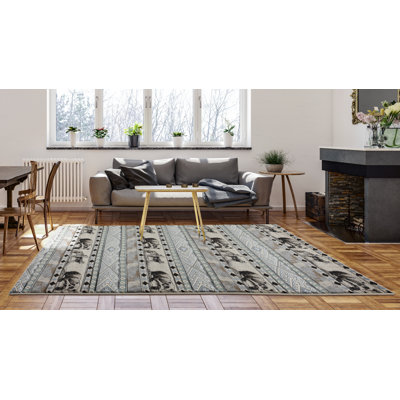 Shipe Geometric Indoor Rug