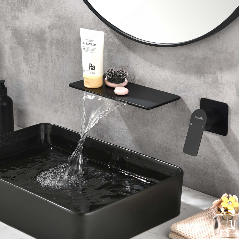 Robinet de lavabo de salle de bain mural à 1 poignée à cascade, mélangeur en laiton massif
