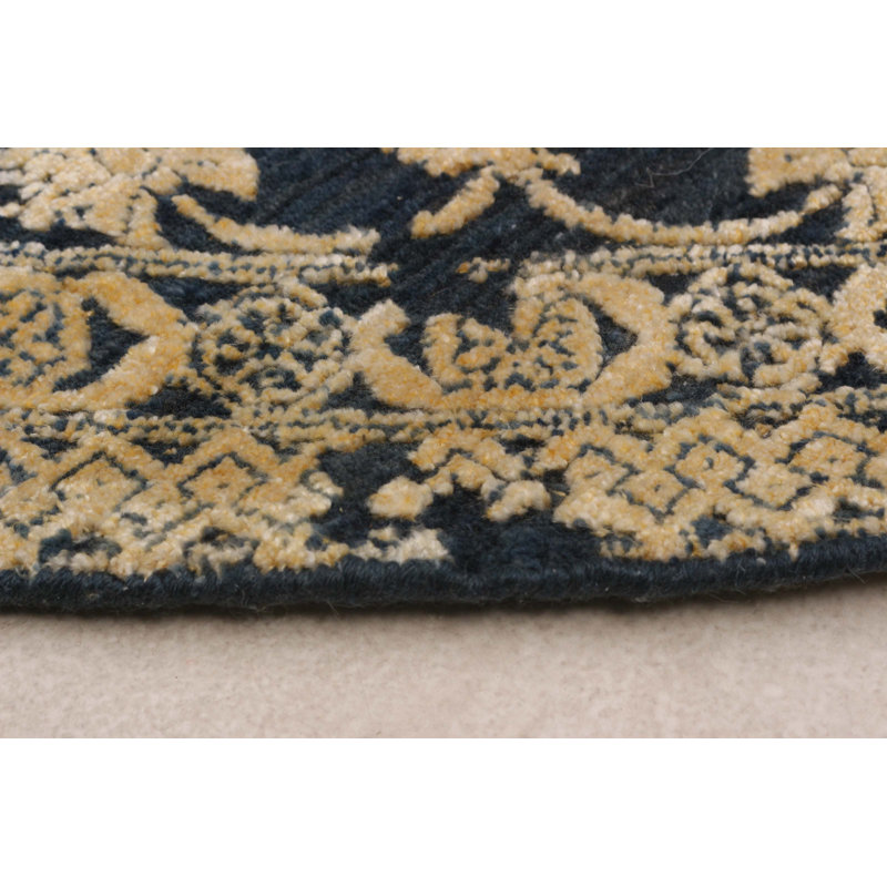 Tapis bleu marine Heritage 10 pi 0 po x 10 pi 0 po