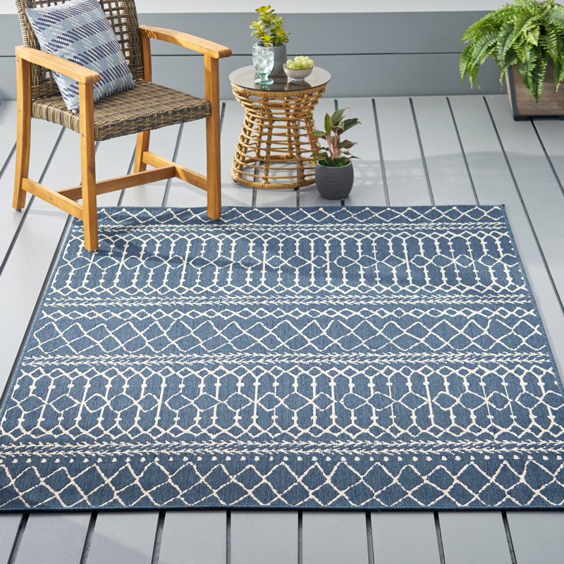 Machine Woven Oriental Area Rug