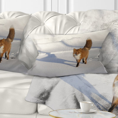 Chat brun avec empreintes de pas - Coussin décoratif à imprimé animal