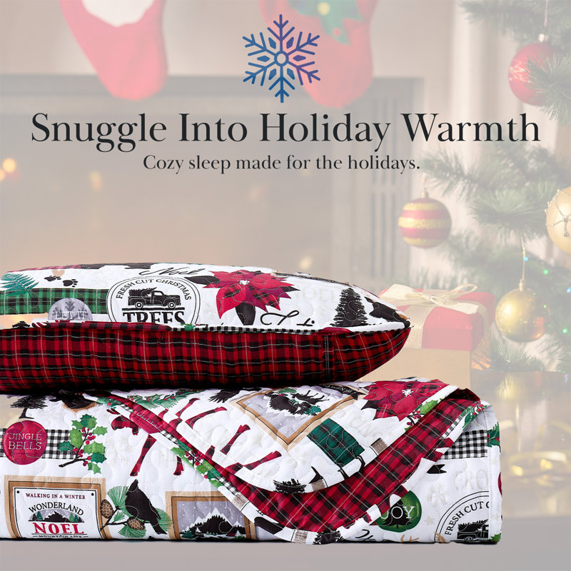 Merry Town White/Green/Red Microfiber Reversible Quilt Set, Twin Quilt + 1 Shams