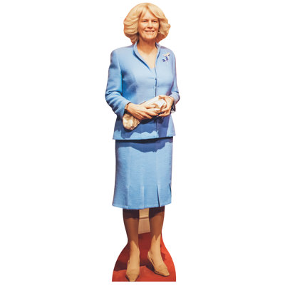 Camilla Queen Consort carton debout